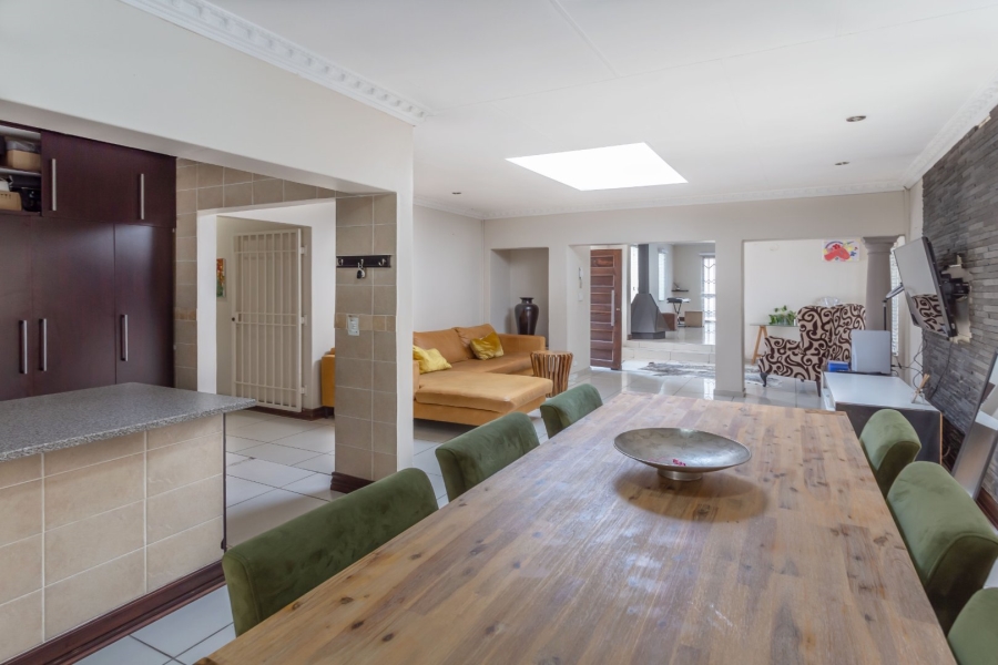 2 Bedroom Property for Sale in Sharonlea Gauteng