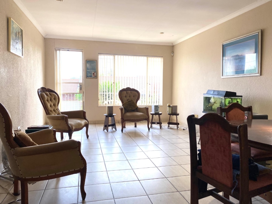 3 Bedroom Property for Sale in Wilro Park Gauteng