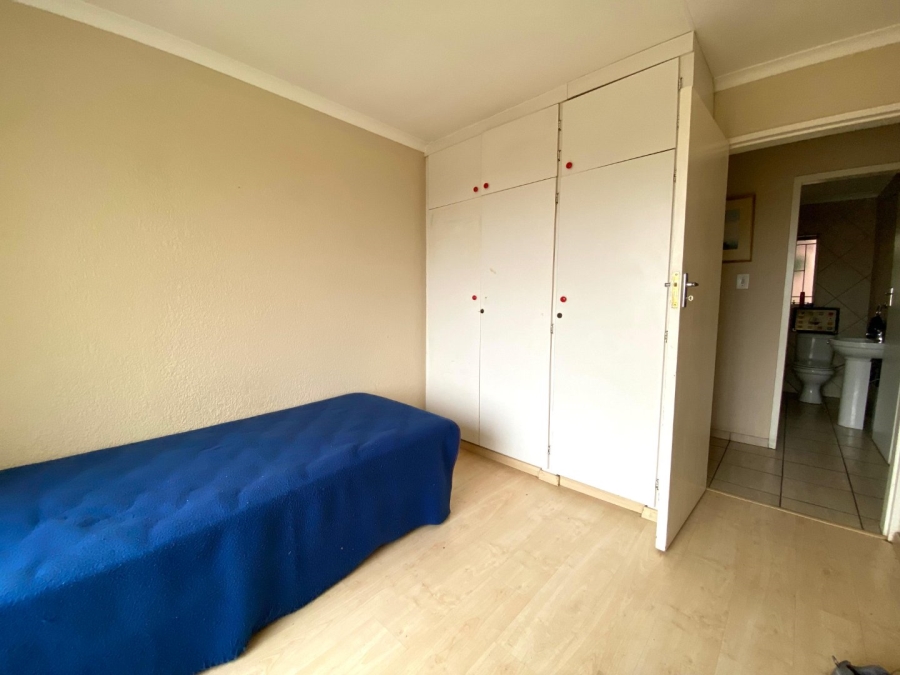 3 Bedroom Property for Sale in Wilro Park Gauteng