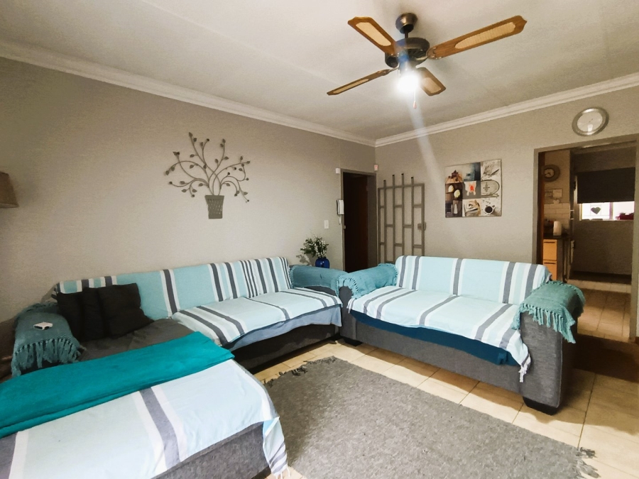 3 Bedroom Property for Sale in Eldoraigne Gauteng