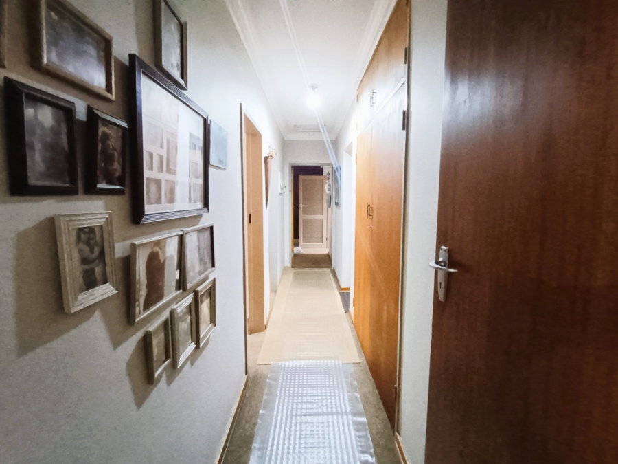3 Bedroom Property for Sale in Eldoraigne Gauteng