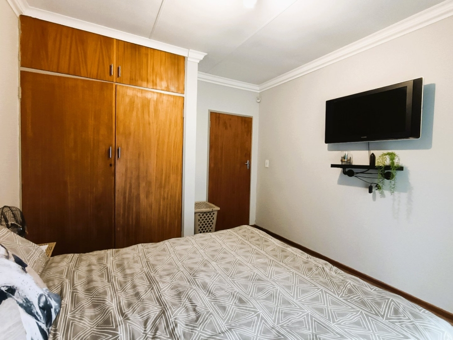 3 Bedroom Property for Sale in Eldoraigne Gauteng