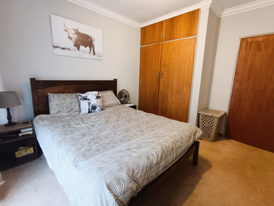 3 Bedroom Property for Sale in Eldoraigne Gauteng
