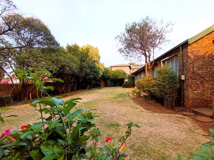 3 Bedroom Property for Sale in Eldoraigne Gauteng
