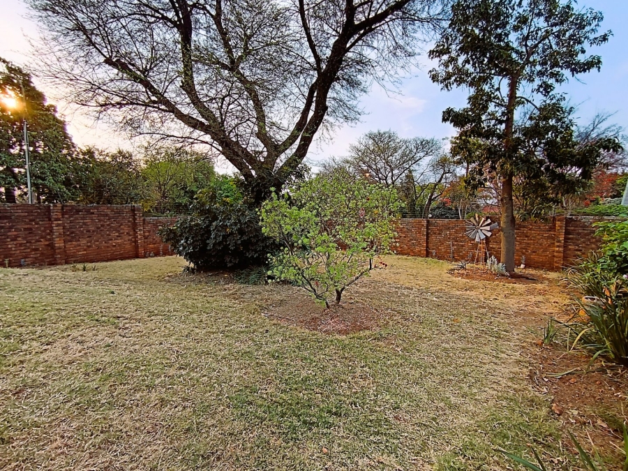 3 Bedroom Property for Sale in Eldoraigne Gauteng