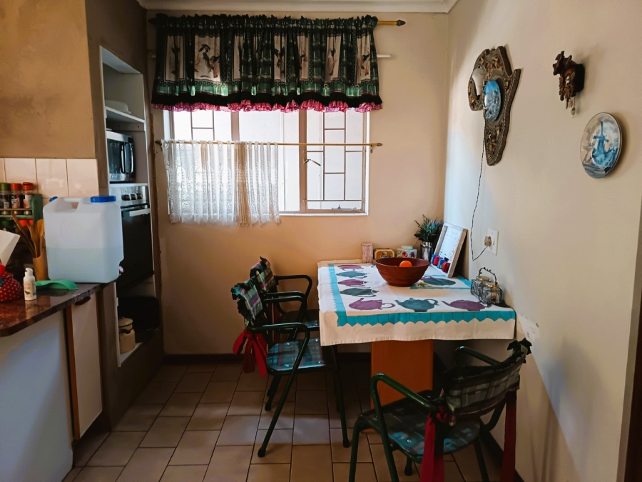 To Let 3 Bedroom Property for Rent in Eldoraigne Gauteng