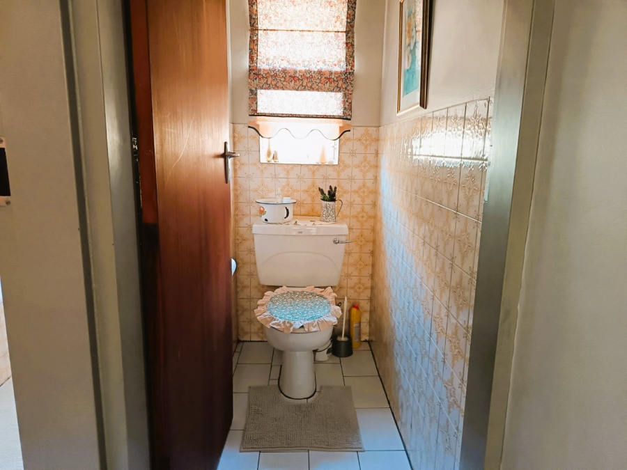 To Let 3 Bedroom Property for Rent in Eldoraigne Gauteng