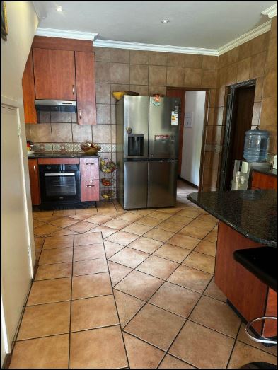4 Bedroom Property for Sale in Kyalami Hills Gauteng