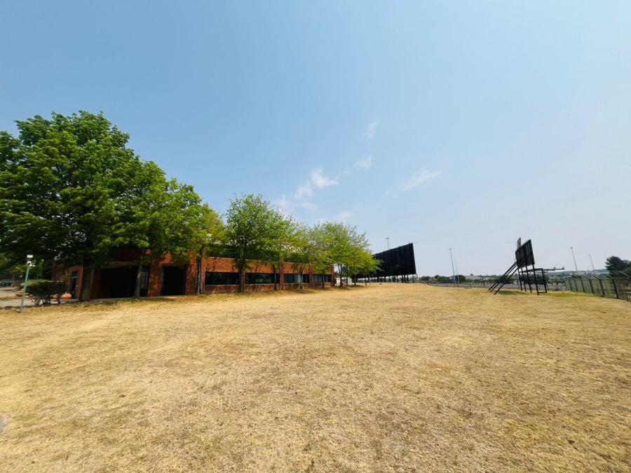 Commercial Property for Sale in Randjespark Gauteng