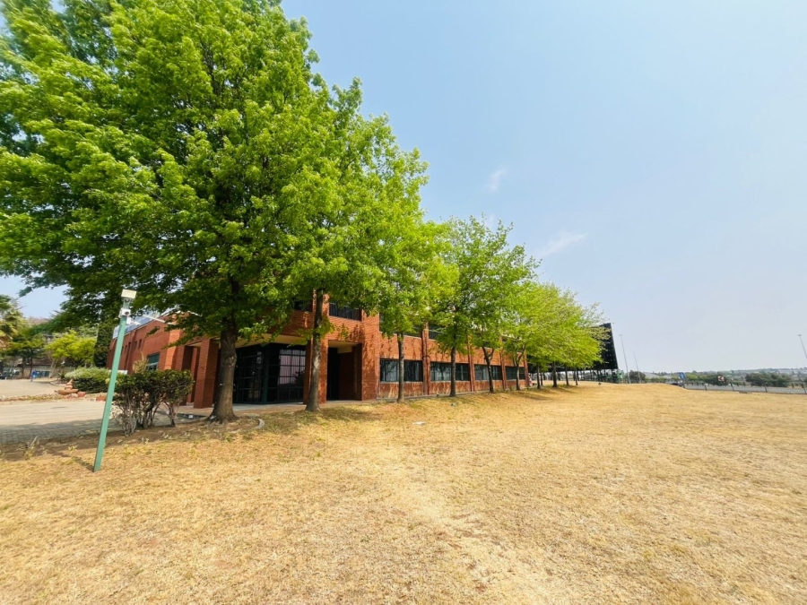 Commercial Property for Sale in Randjespark Gauteng