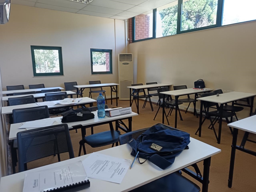 Commercial Property for Sale in Randjespark Gauteng