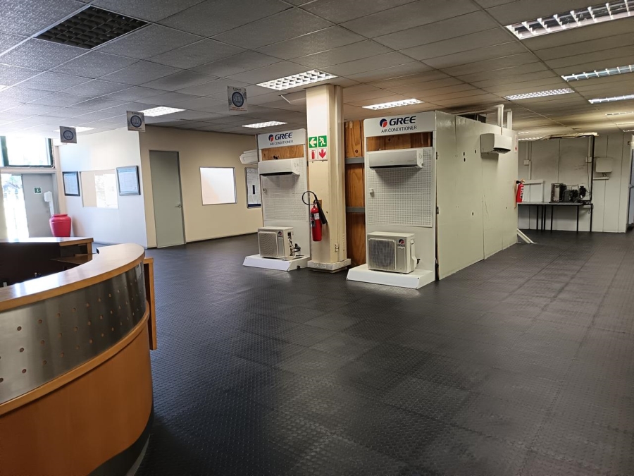 Commercial Property for Sale in Randjespark Gauteng