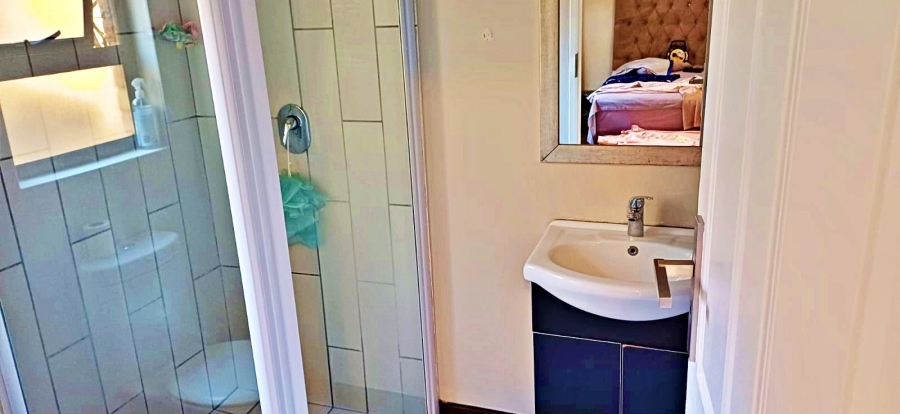 1 Bedroom Property for Sale in Scarlet Park Gauteng