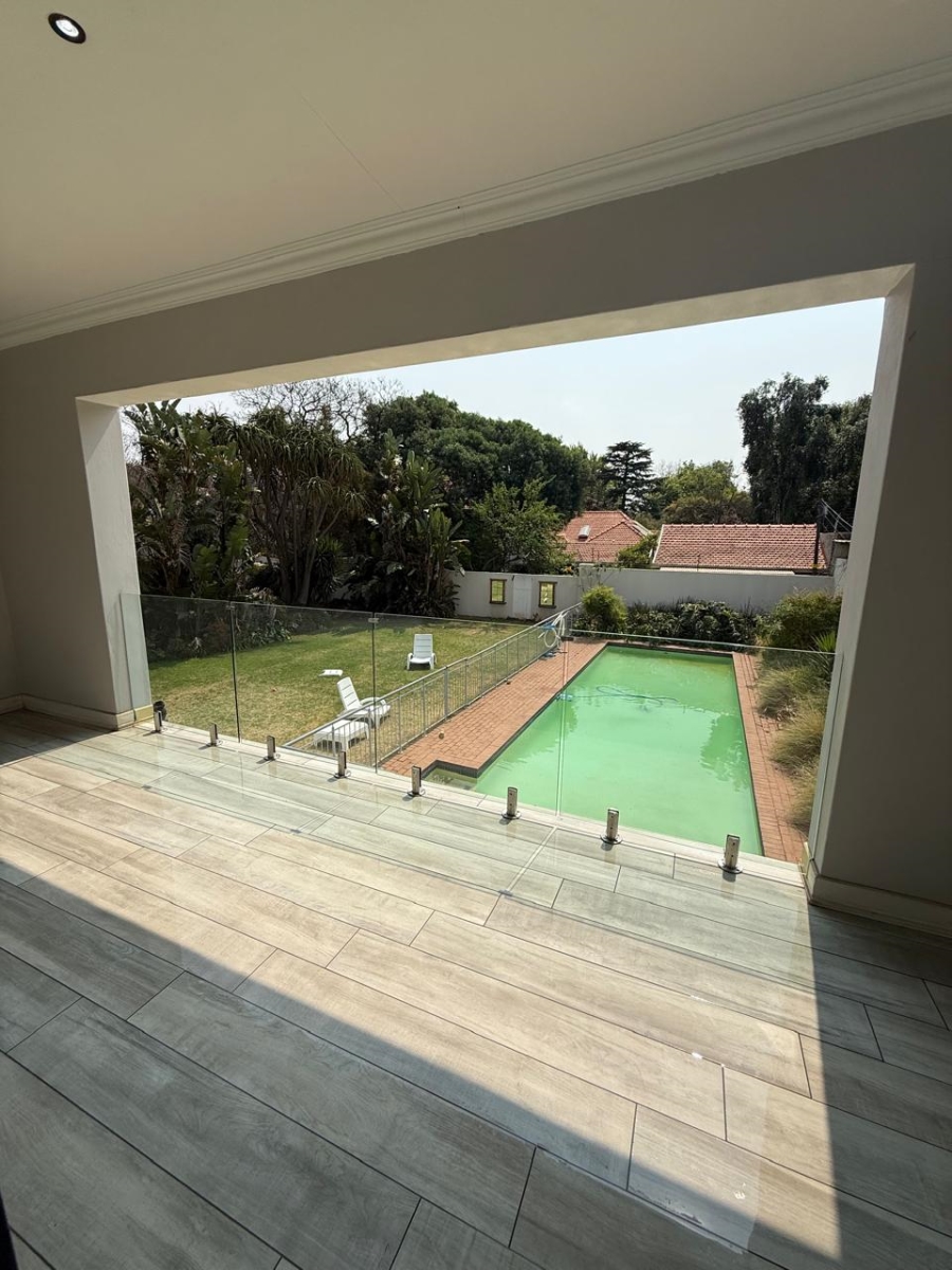 To Let 1 Bedroom Property for Rent in Saxonwold Gauteng