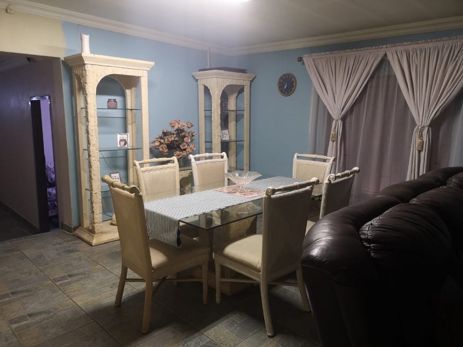 6 Bedroom Property for Sale in Pretoria Gardens Gauteng