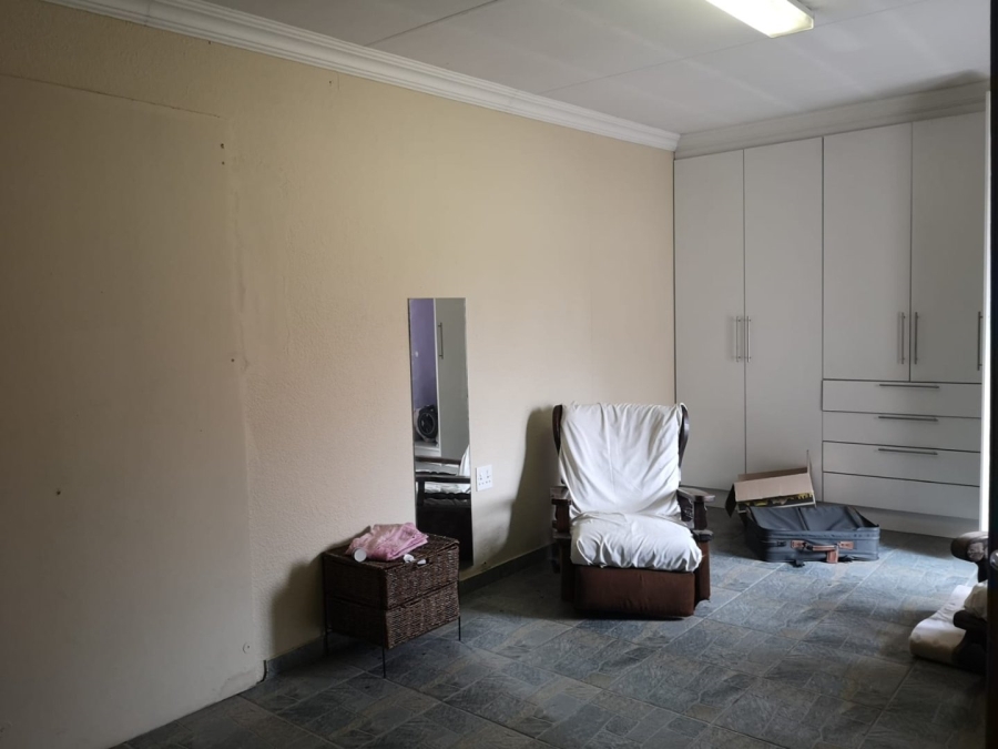 6 Bedroom Property for Sale in Pretoria Gardens Gauteng