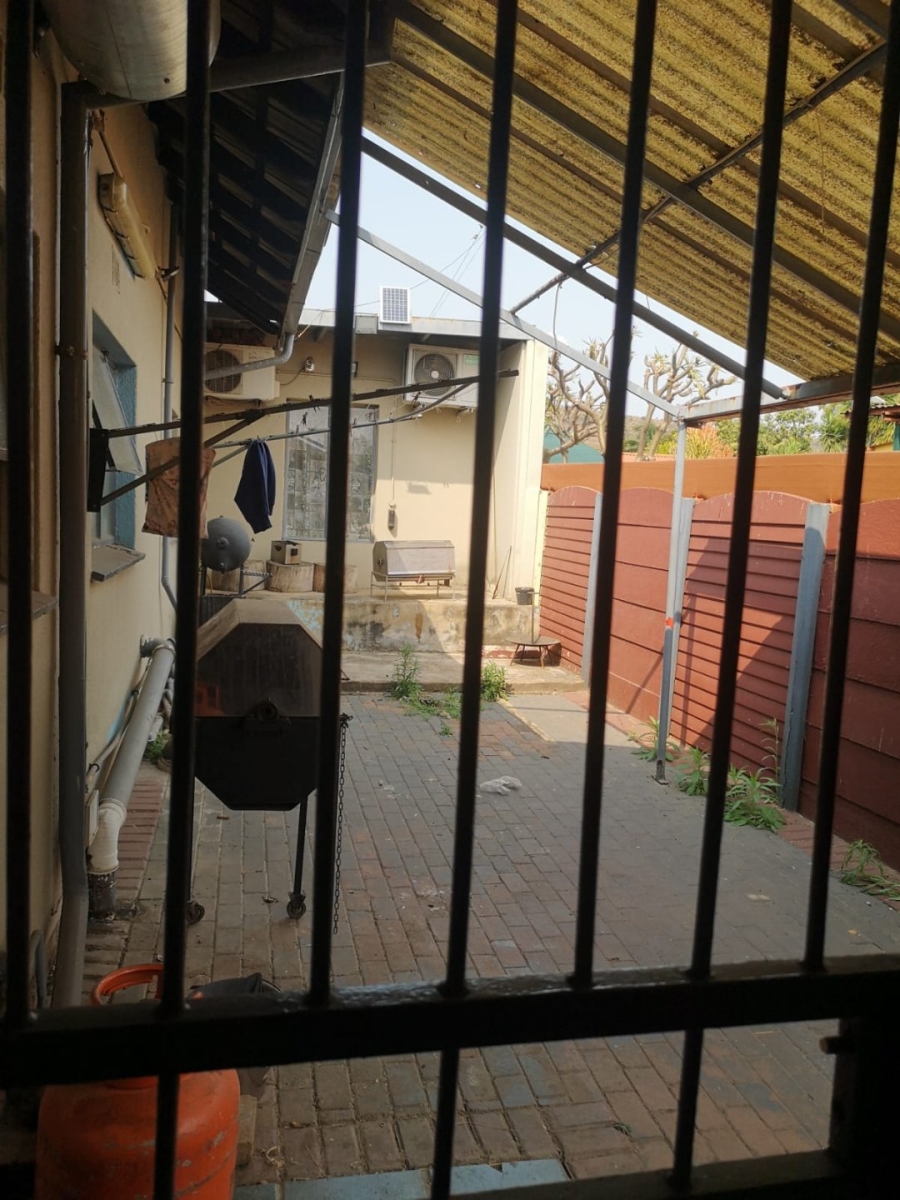 6 Bedroom Property for Sale in Pretoria Gardens Gauteng