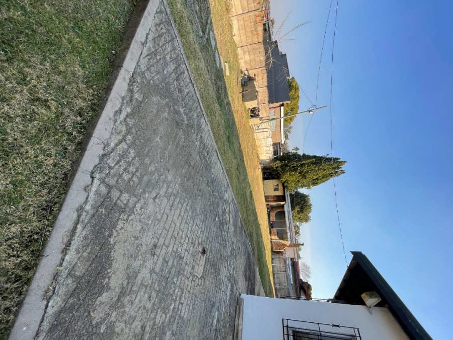 3 Bedroom Property for Sale in Birchleigh Gauteng