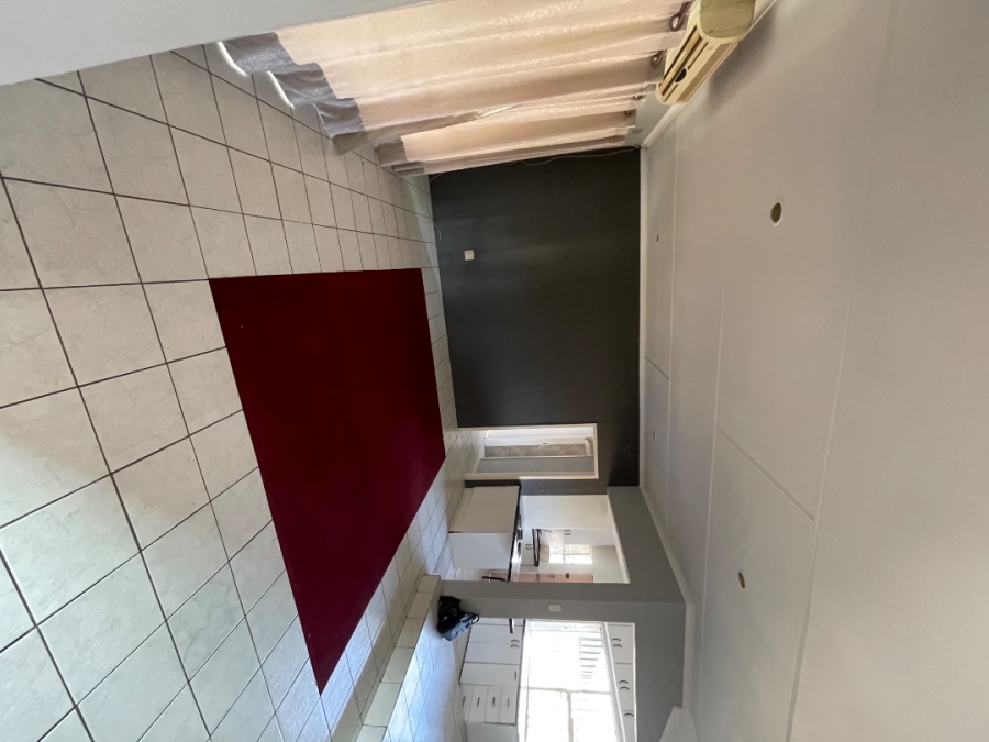 3 Bedroom Property for Sale in Birchleigh Gauteng
