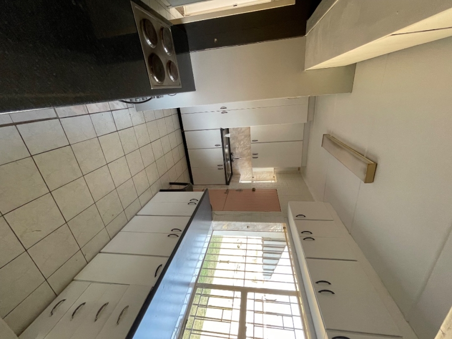 3 Bedroom Property for Sale in Birchleigh Gauteng