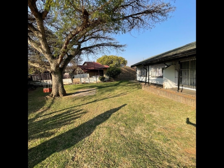3 Bedroom Property for Sale in Birchleigh Gauteng