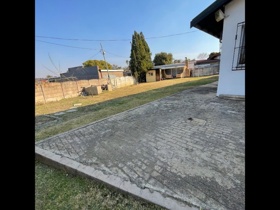 3 Bedroom Property for Sale in Birchleigh Gauteng