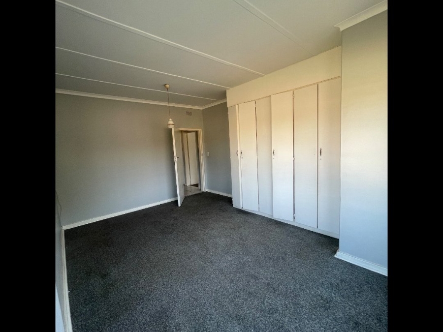 3 Bedroom Property for Sale in Birchleigh Gauteng