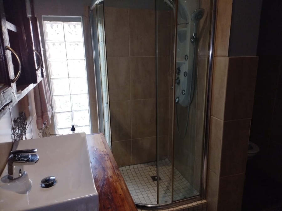 3 Bedroom Property for Sale in Rowhill Gauteng