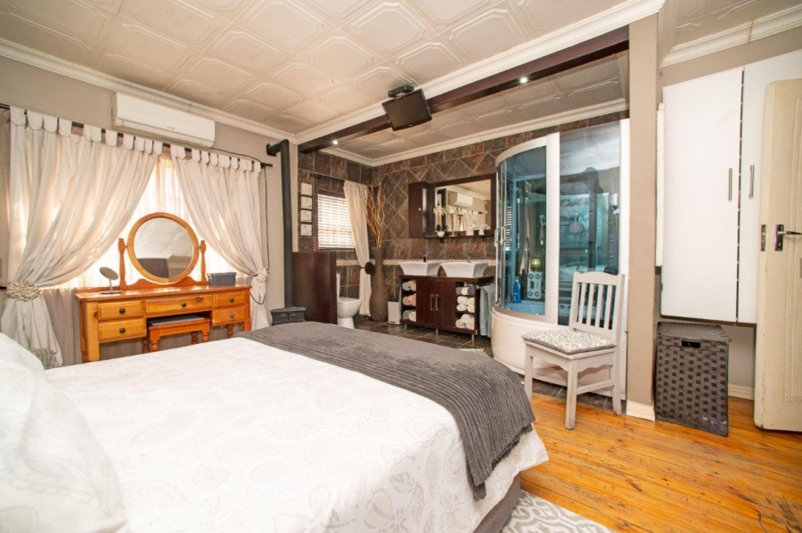 4 Bedroom Property for Sale in Kensington Gauteng