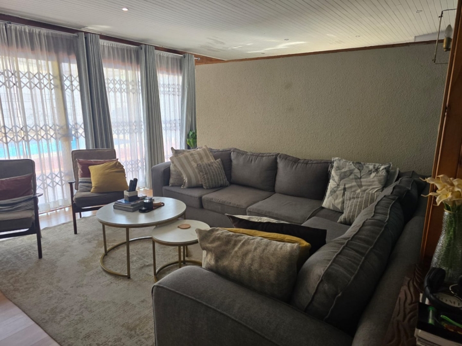 3 Bedroom Property for Sale in Rustivia Gauteng