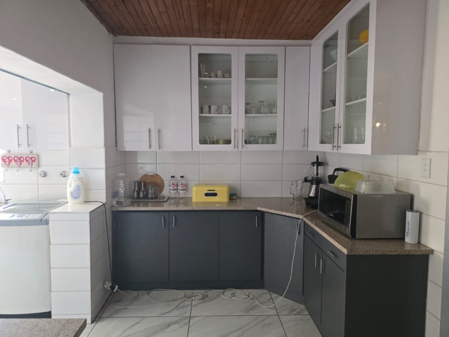 3 Bedroom Property for Sale in Rustivia Gauteng