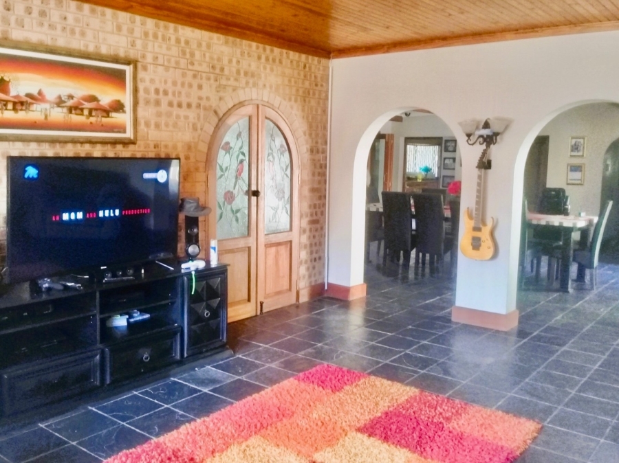 5 Bedroom Property for Sale in Bronkhorstspruit Gauteng