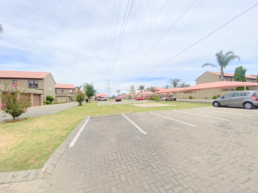 2 Bedroom Property for Sale in Eden Glen Gauteng