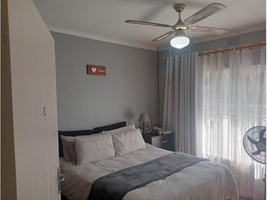 3 Bedroom Property for Sale in Birchleigh Gauteng