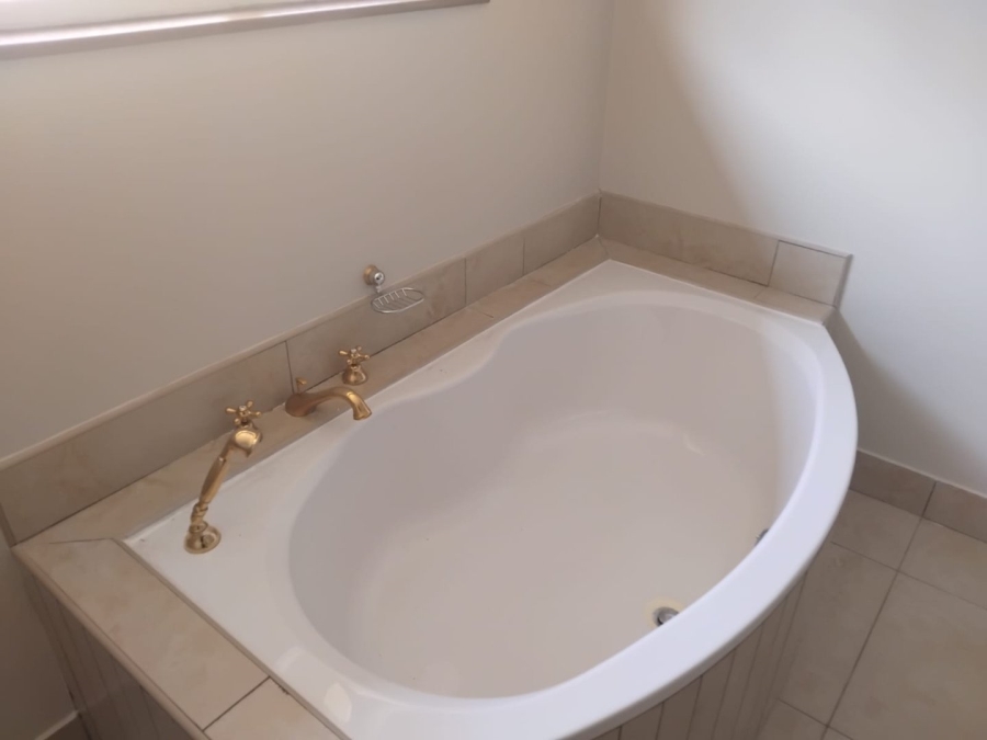 4 Bedroom Property for Sale in Kensington Gauteng