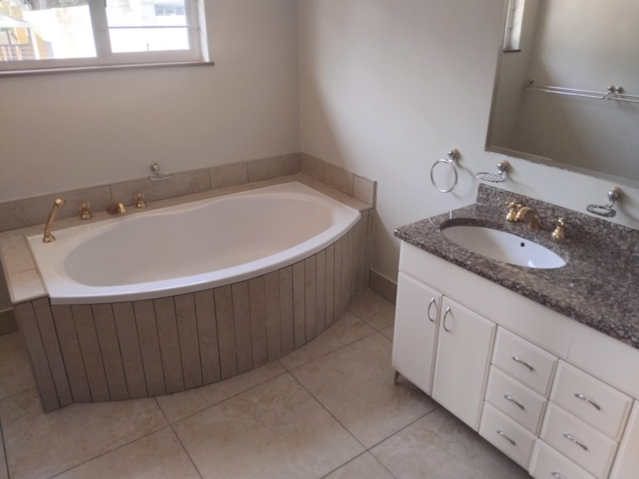 4 Bedroom Property for Sale in Kensington Gauteng