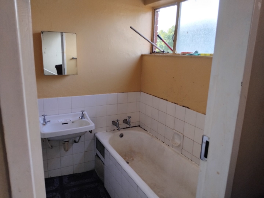 2 Bedroom Property for Sale in Jeppestown Gauteng