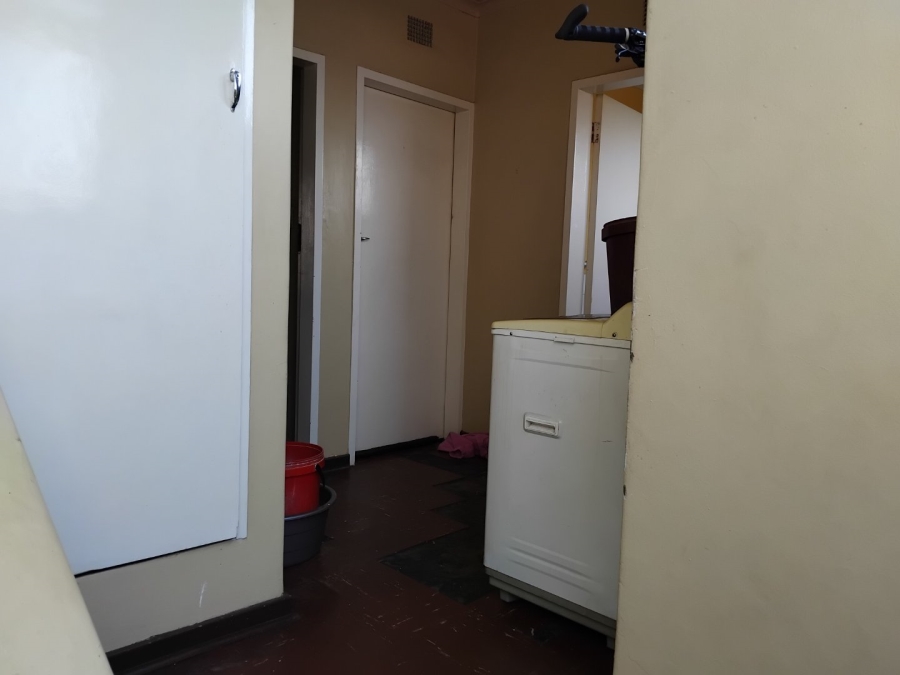 2 Bedroom Property for Sale in Jeppestown Gauteng