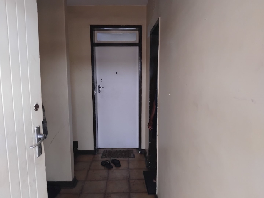 2 Bedroom Property for Sale in Jeppestown Gauteng