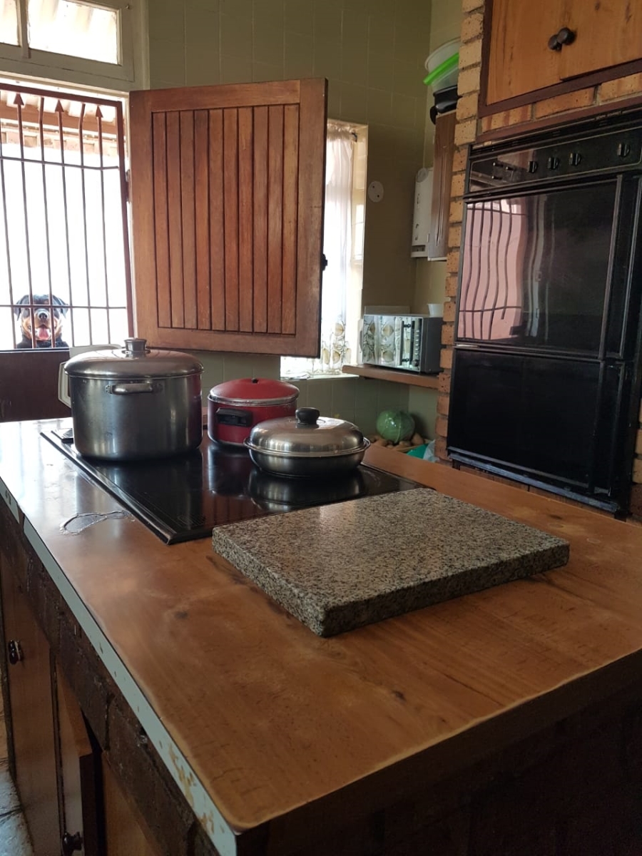 3 Bedroom Property for Sale in Bezuidenhout Valley Gauteng