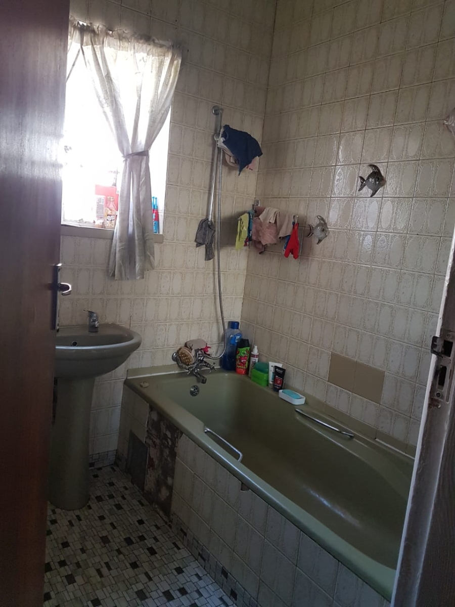 3 Bedroom Property for Sale in Bezuidenhout Valley Gauteng