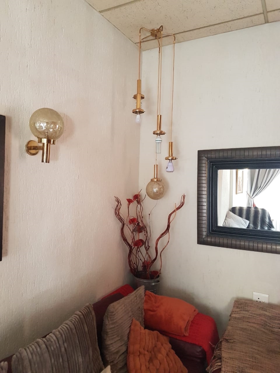 3 Bedroom Property for Sale in Bezuidenhout Valley Gauteng