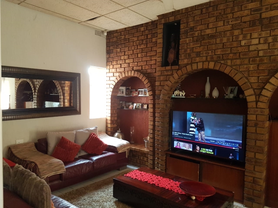 3 Bedroom Property for Sale in Bezuidenhout Valley Gauteng