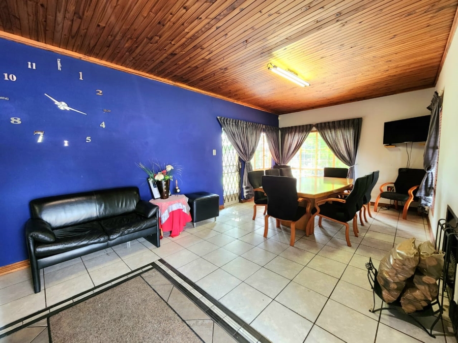To Let commercial Property for Rent in Glenanda Gauteng