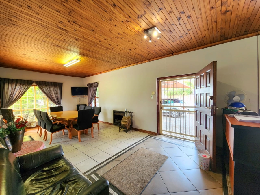 To Let commercial Property for Rent in Glenanda Gauteng