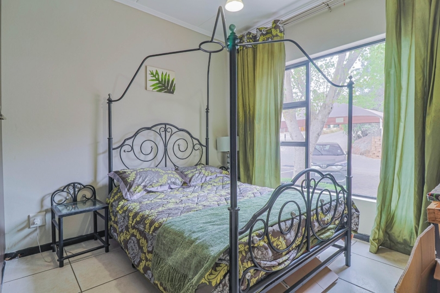 2 Bedroom Property for Sale in Glenvista Gauteng