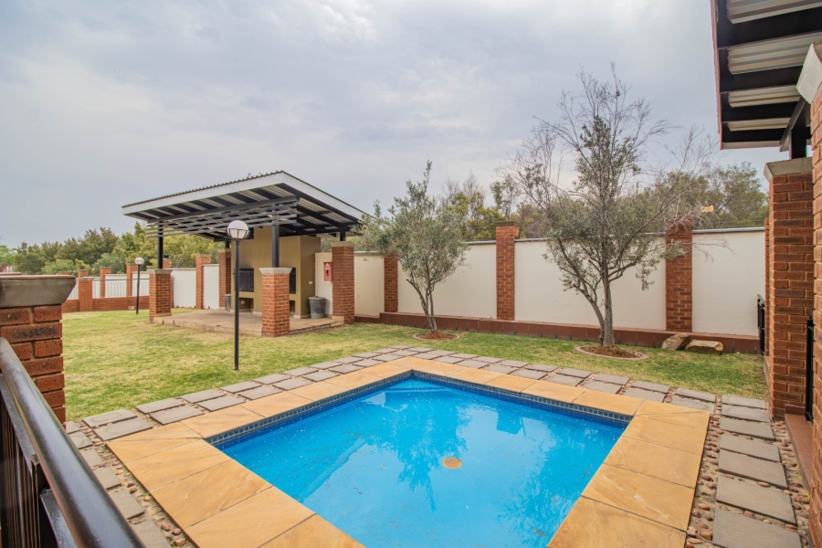 2 Bedroom Property for Sale in Glenvista Gauteng