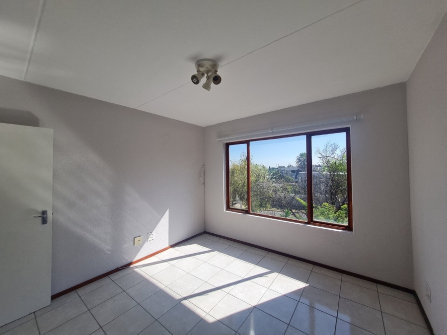 2 Bedroom Property for Sale in Dowerglen Gauteng