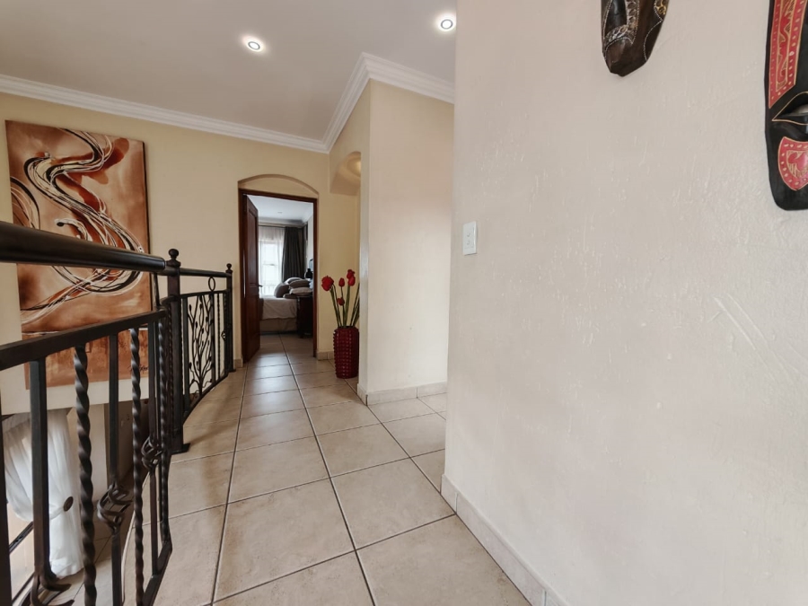 5 Bedroom Property for Sale in Beyers Park Gauteng