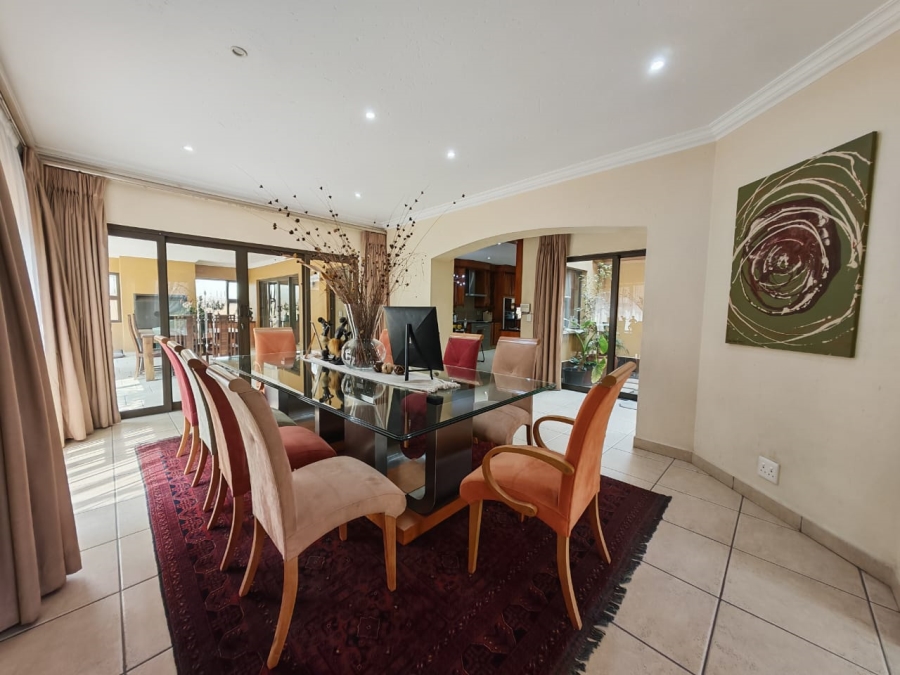 5 Bedroom Property for Sale in Beyers Park Gauteng